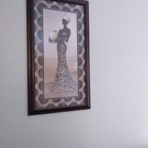 Meet your Posher, Mona